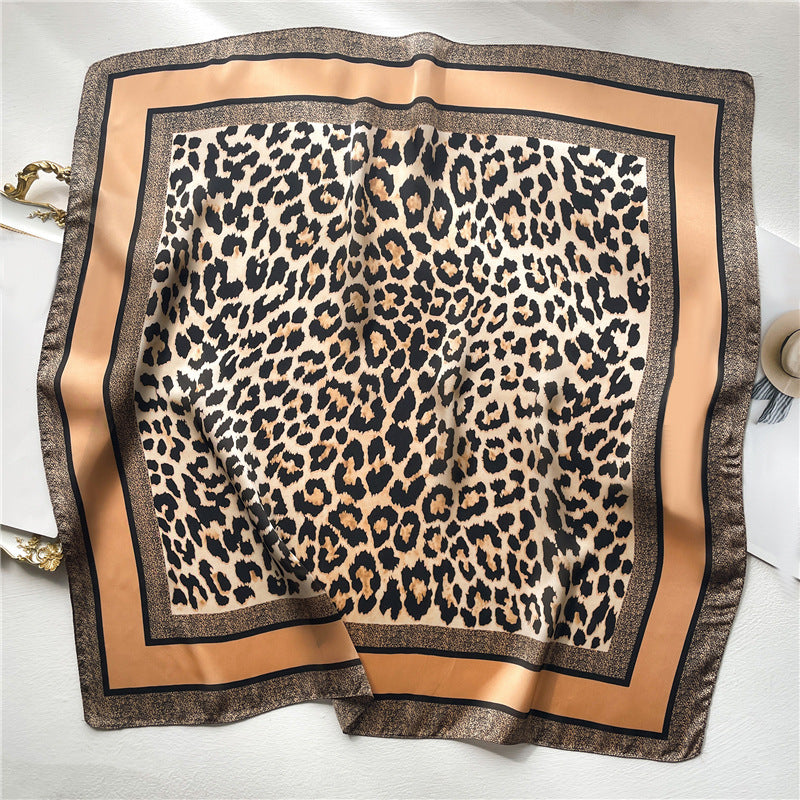Lenço Toque de Seda Ravena 70x70cm - Estilo 34