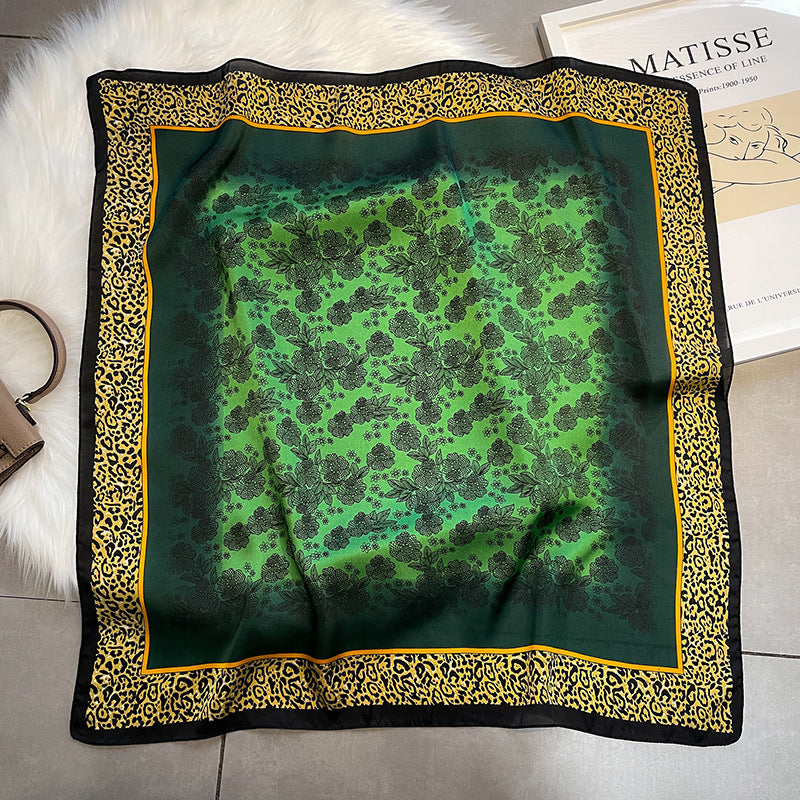 Lenço Toque de Seda Catânia 70x70cm - Estilo 26